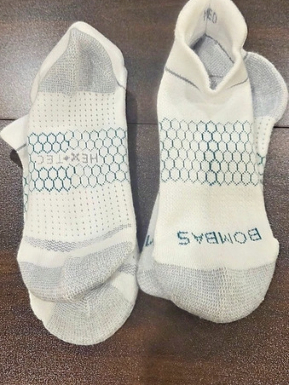 Bombas Hex Tec Performance Running Ankle Socks White & Gray Medium. New